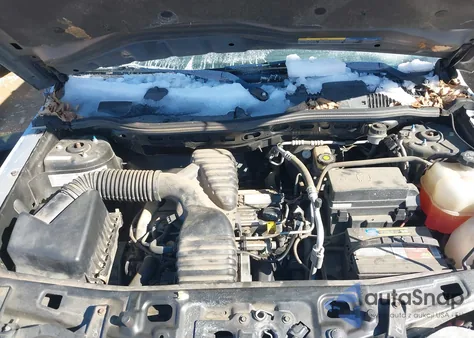 2005 Saturn Vue 4 Cyl из США, поврежденный, VIN 5GZCZ23D35S856772